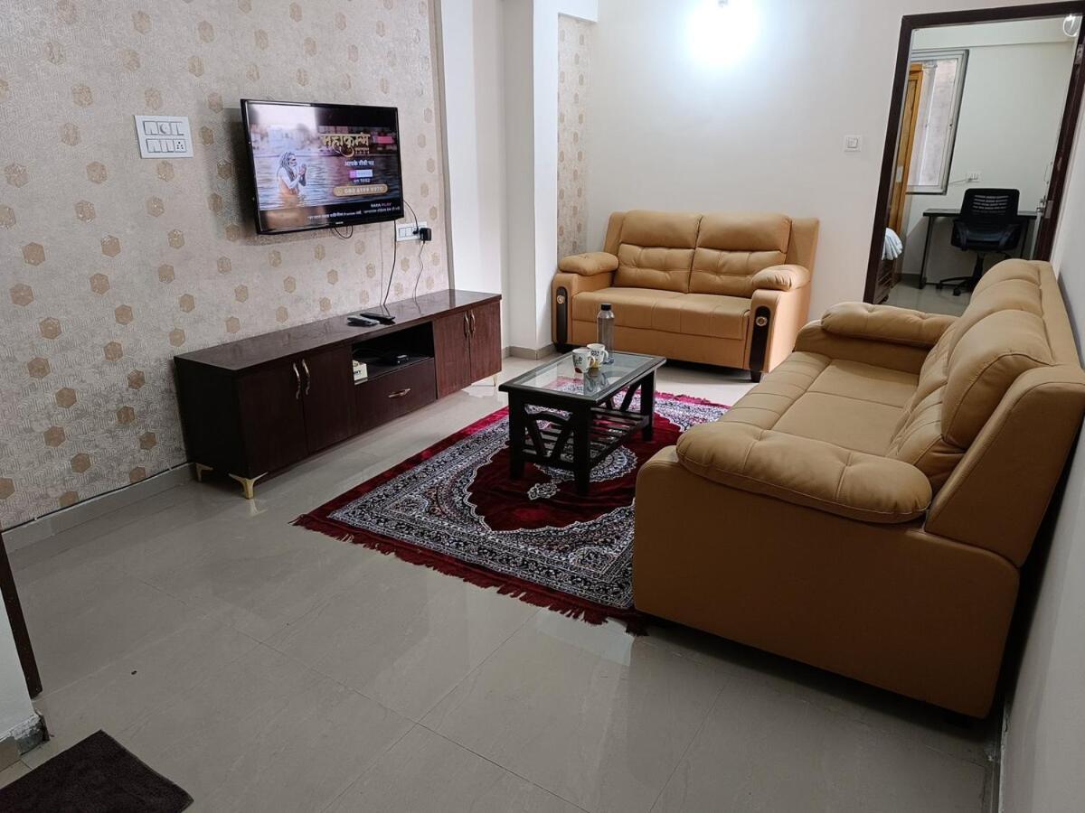 1bhk Service 19 Apartment