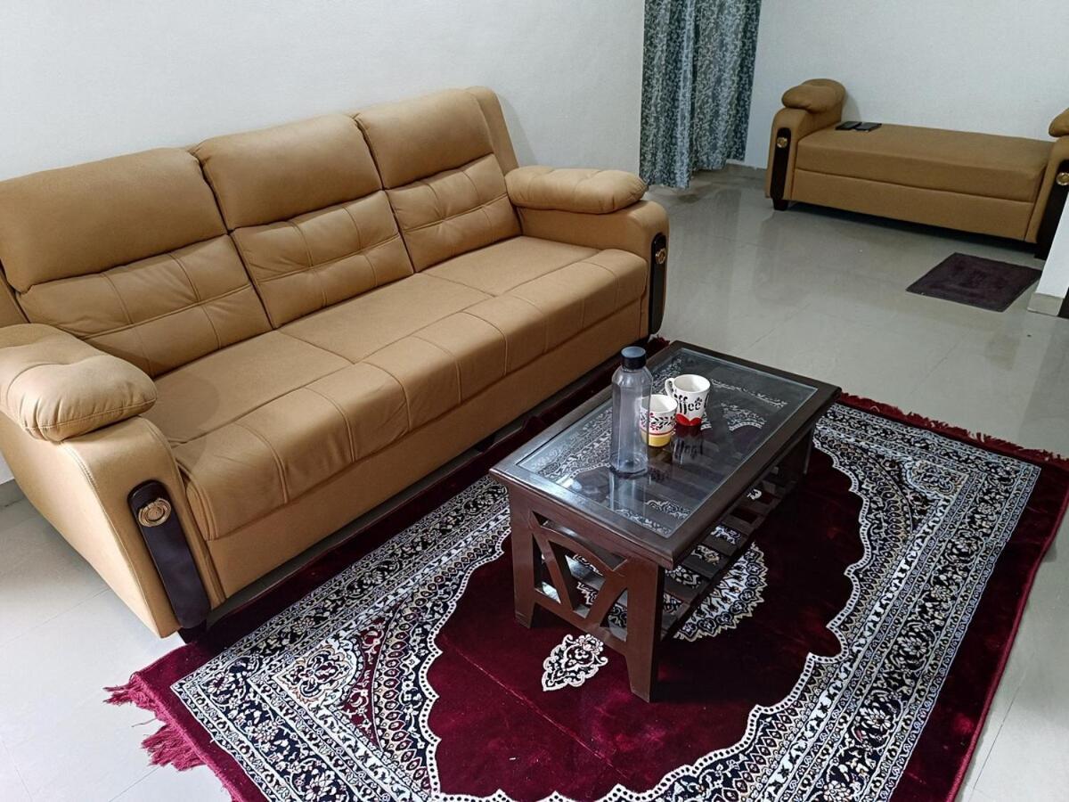 1bhk Service 19