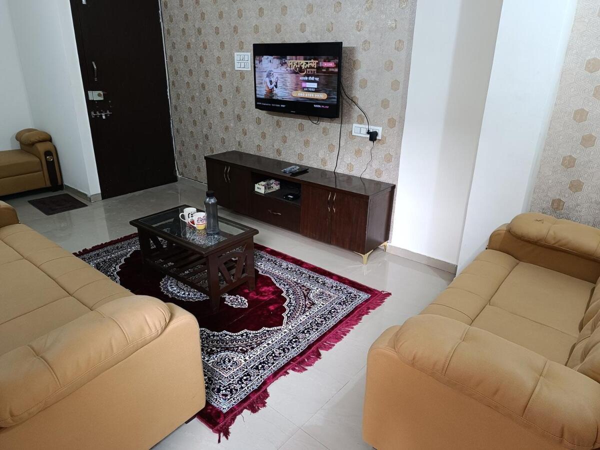 1bhk Service 19 Apartment *