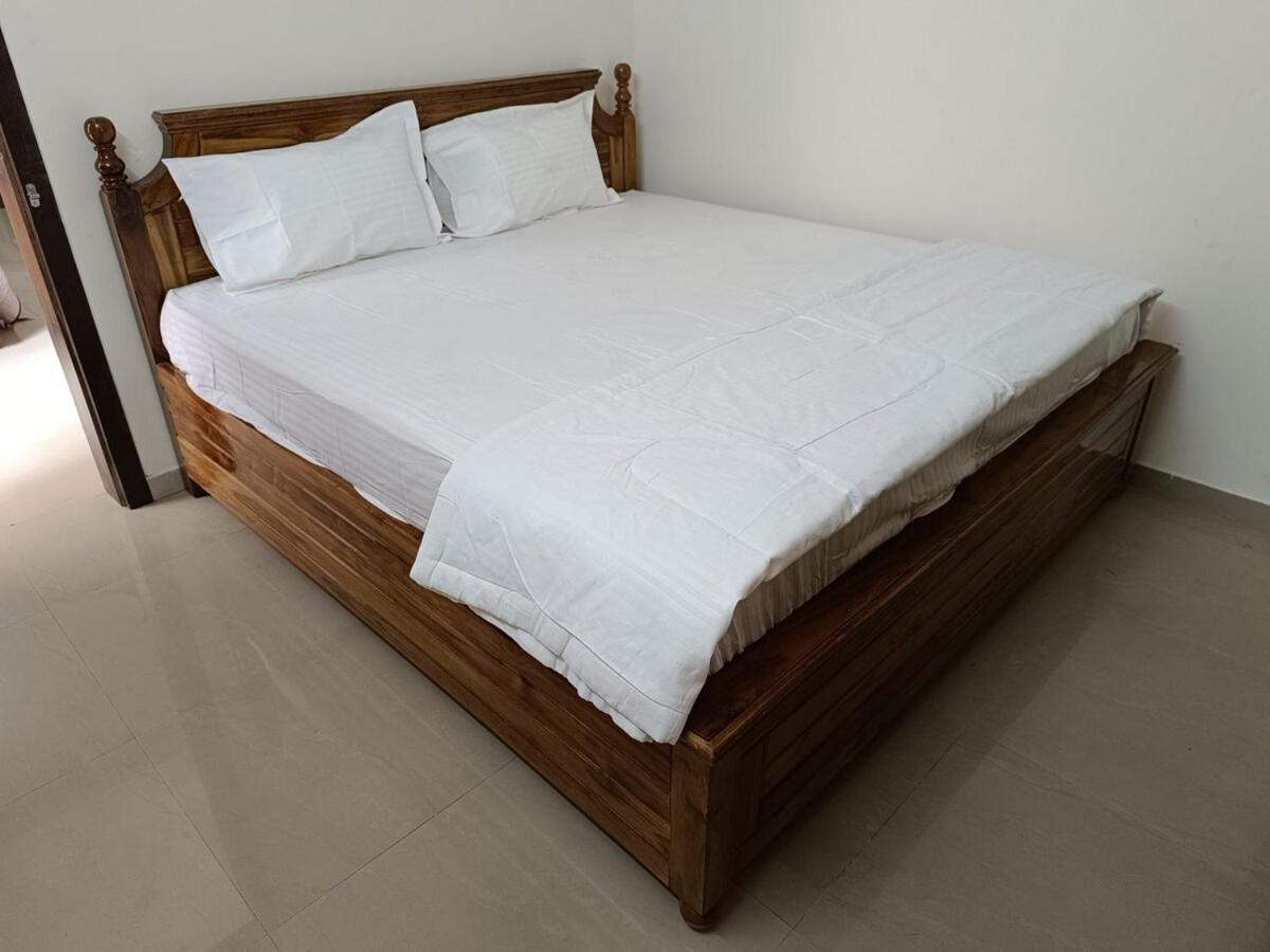 1bhk Service 19 Apartment *